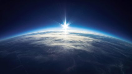 Rinnovabili • Stratosfera: i gas serra di origine antropica la assottigliano