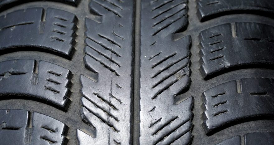 Rinnovabili • Inquinamento da pneumatici: le gomme sono 2000 volte peggio dei gas di scarico
