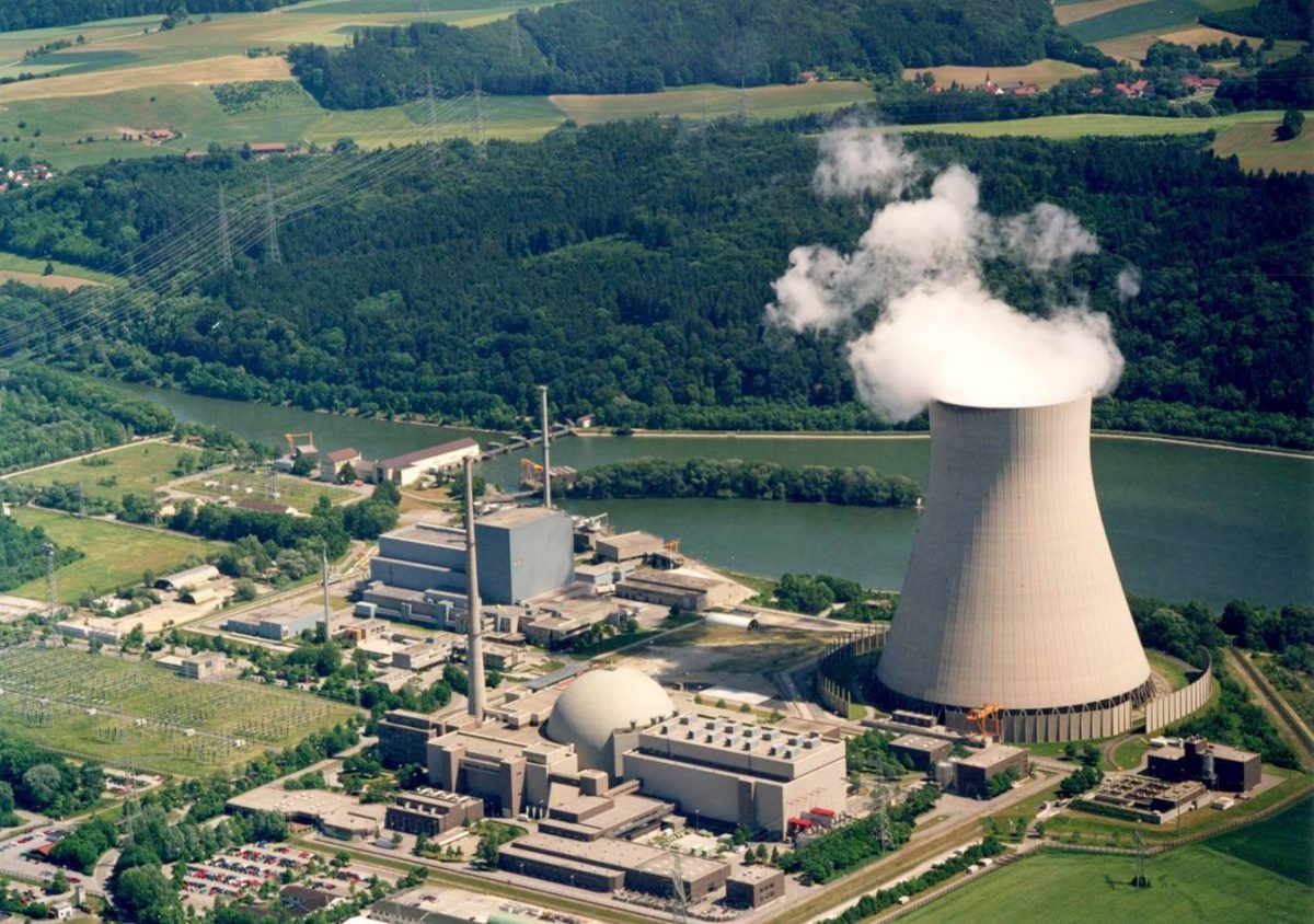 Centrali nucleari: la Germania terrà aperti 2 impianti