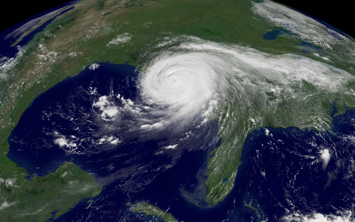 Impatto economico degli uragani: in futuro, troppo alto anche per gli USA