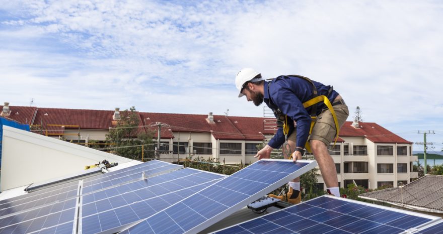 Rinnovabili • Installare il fotovoltaico sul tetto