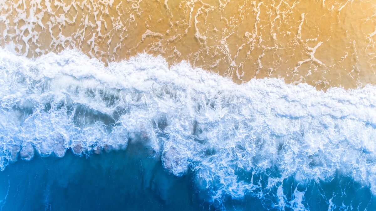 Rinnovabili • Oceani più caldi: nuovo record nel 2022, +10 ZJ