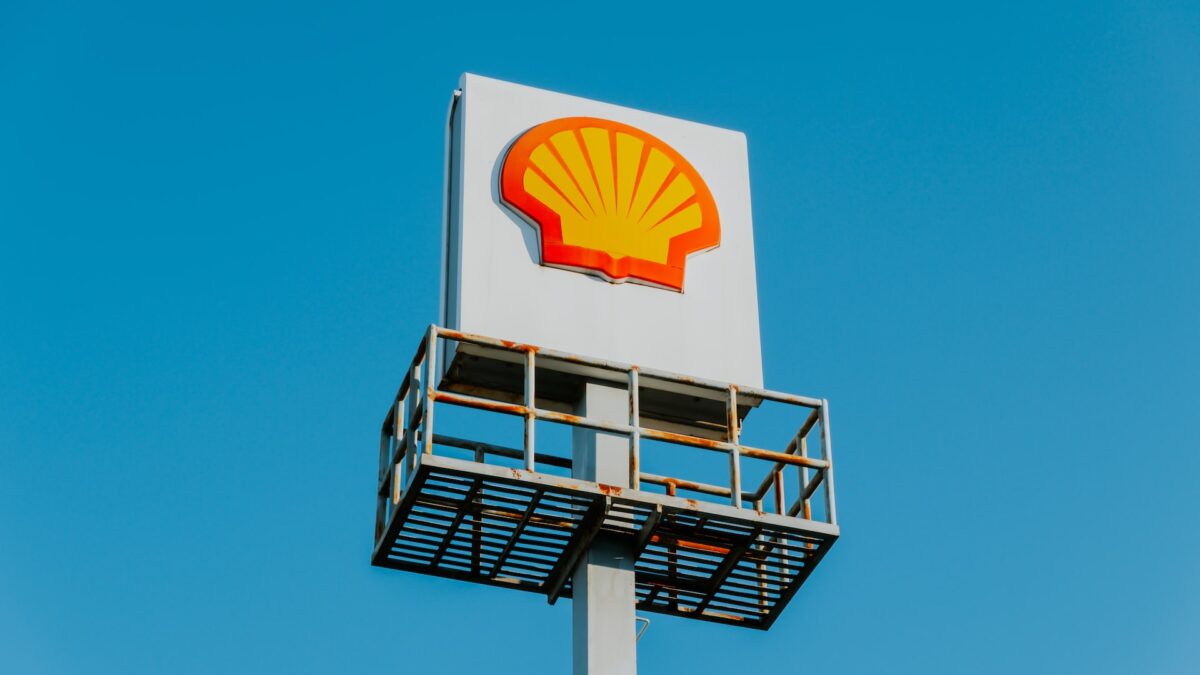 Rinnovabili • Transizione dalle fossili: Shell di nuovo in tribunale