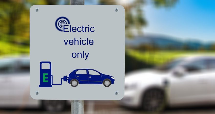 Rinnovabili • Auto elettriche in Italia: perché il mercato EV non decolla?