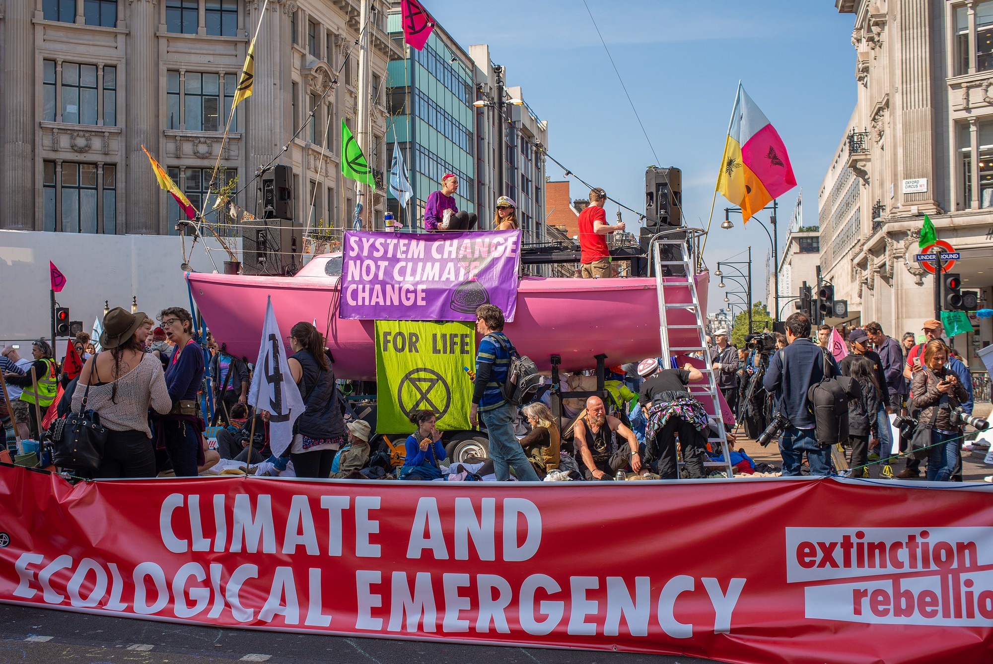 Repressione attivisti per il clima: allarme dell’ONU