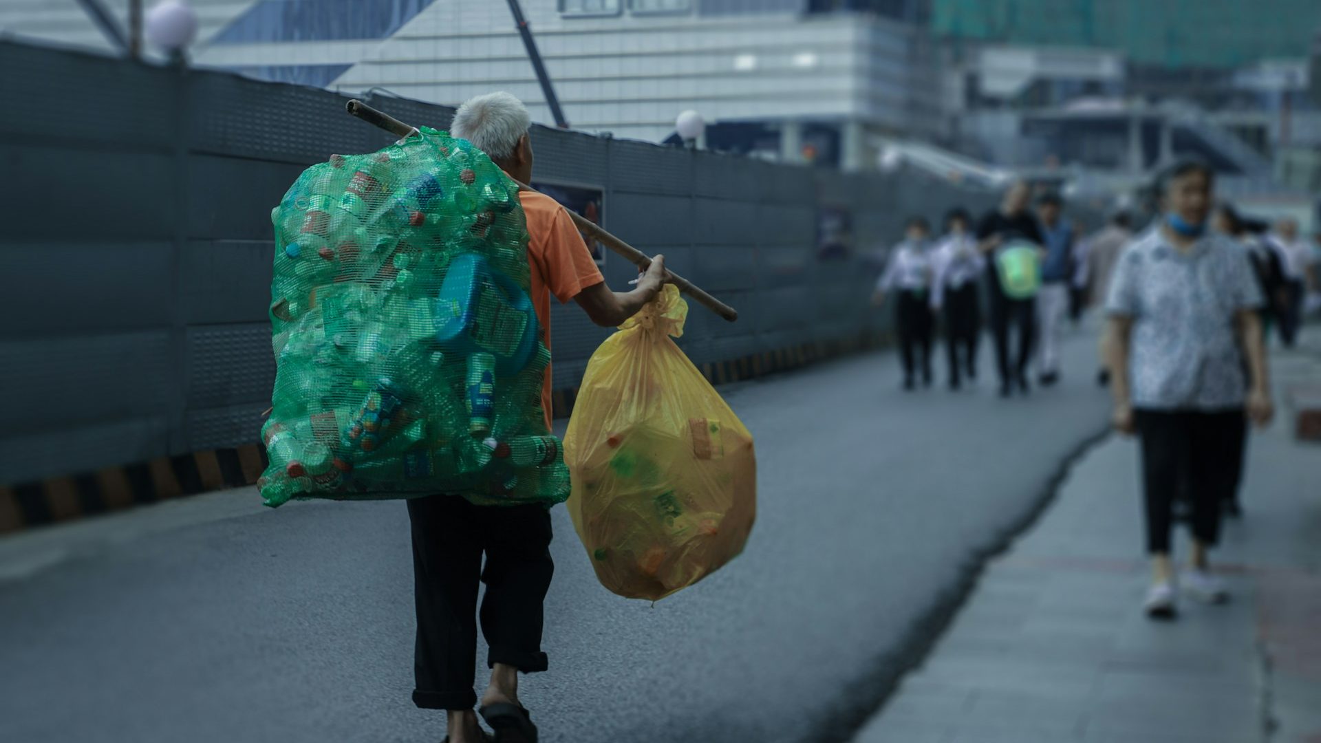 Rinnovabili • ridurre la produzione di plastica