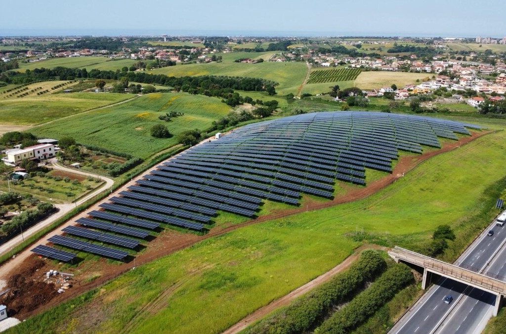 Fotovoltaico in Italia: cosa serve al settore secondo CCE Italia