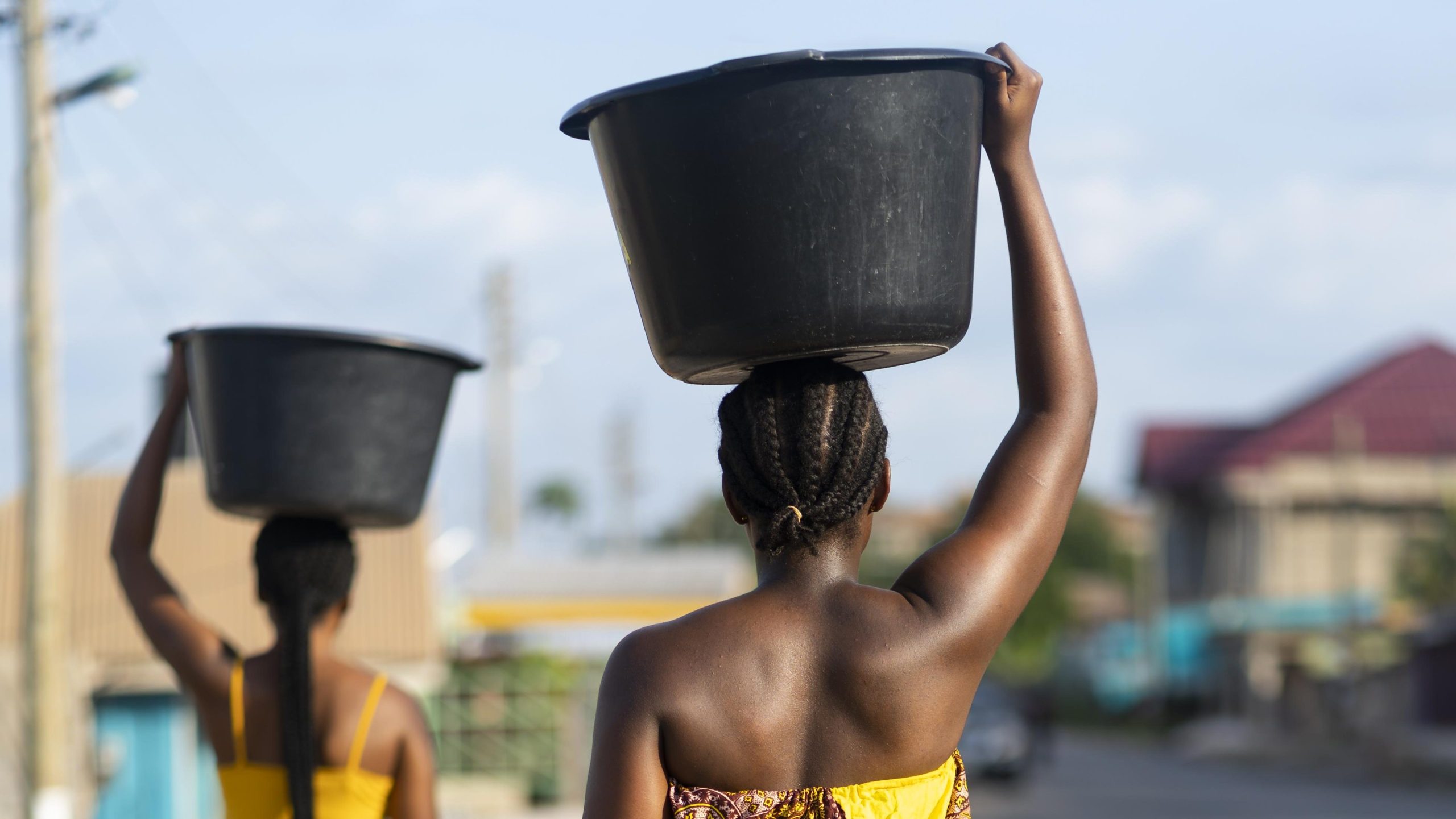 Le donne sono più vulnerabili agli effetti del cambiamento climatico e alla carenza di acqua