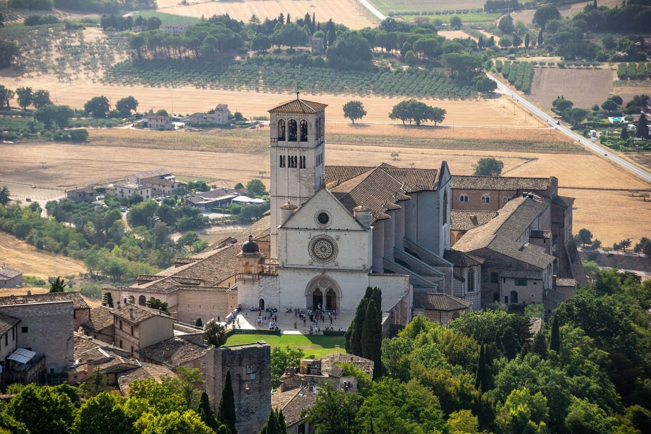 Rinnovabili • Basilica di San Francesco d'Assisi-Umbria scelta per il programma Pathways2Resilience