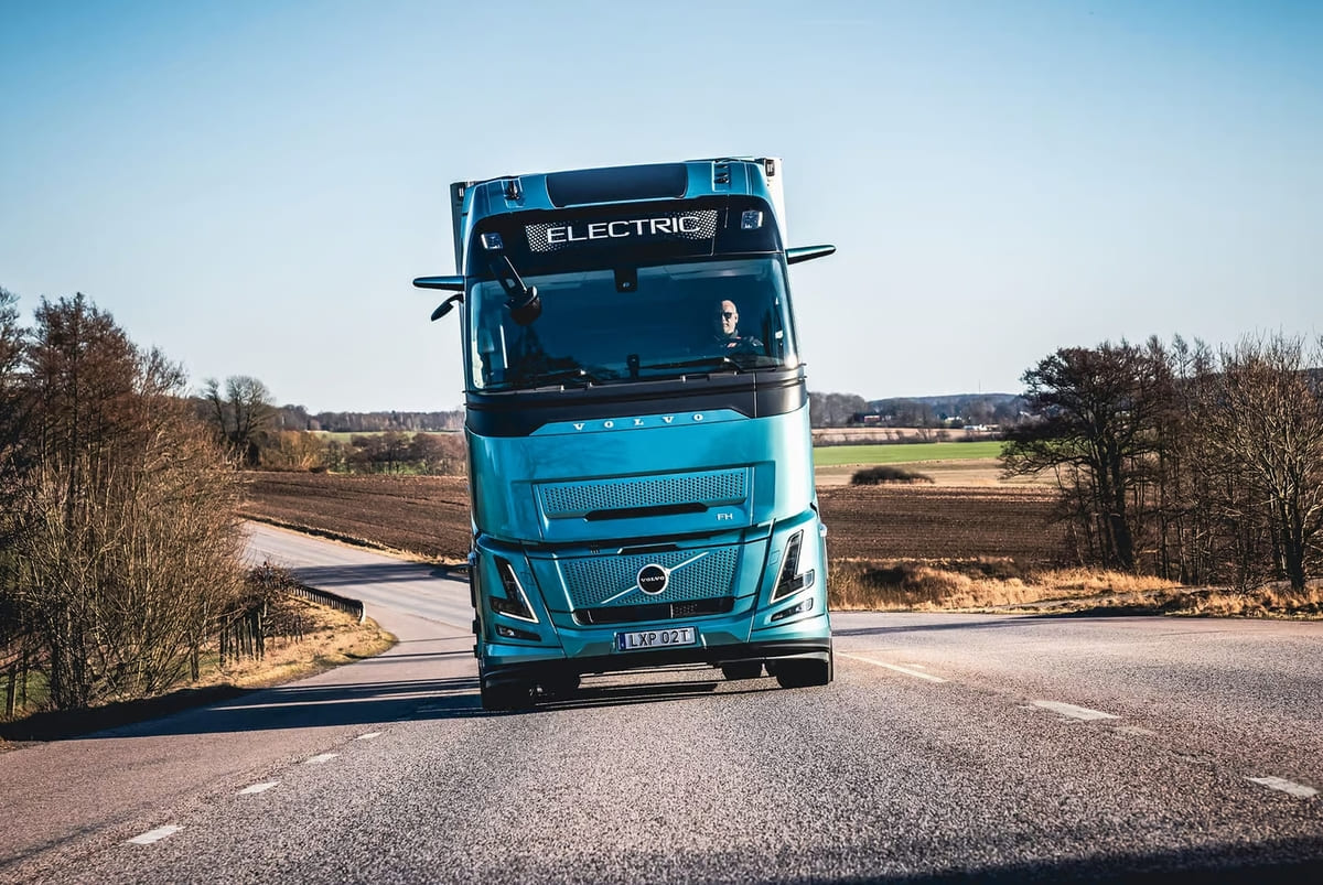 Camion Elettrici: Volvo fa il record con 600 km di autonomia