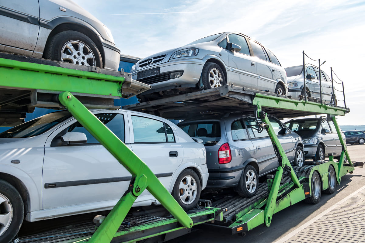 Emissioni auto, Urso: “mezza Europa vuole revisione regole”